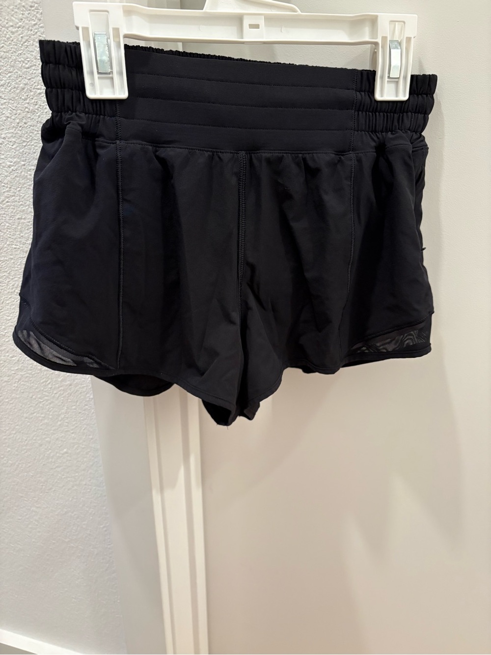 Lululemon Hotty Hot Short *High-Rise 2.5"